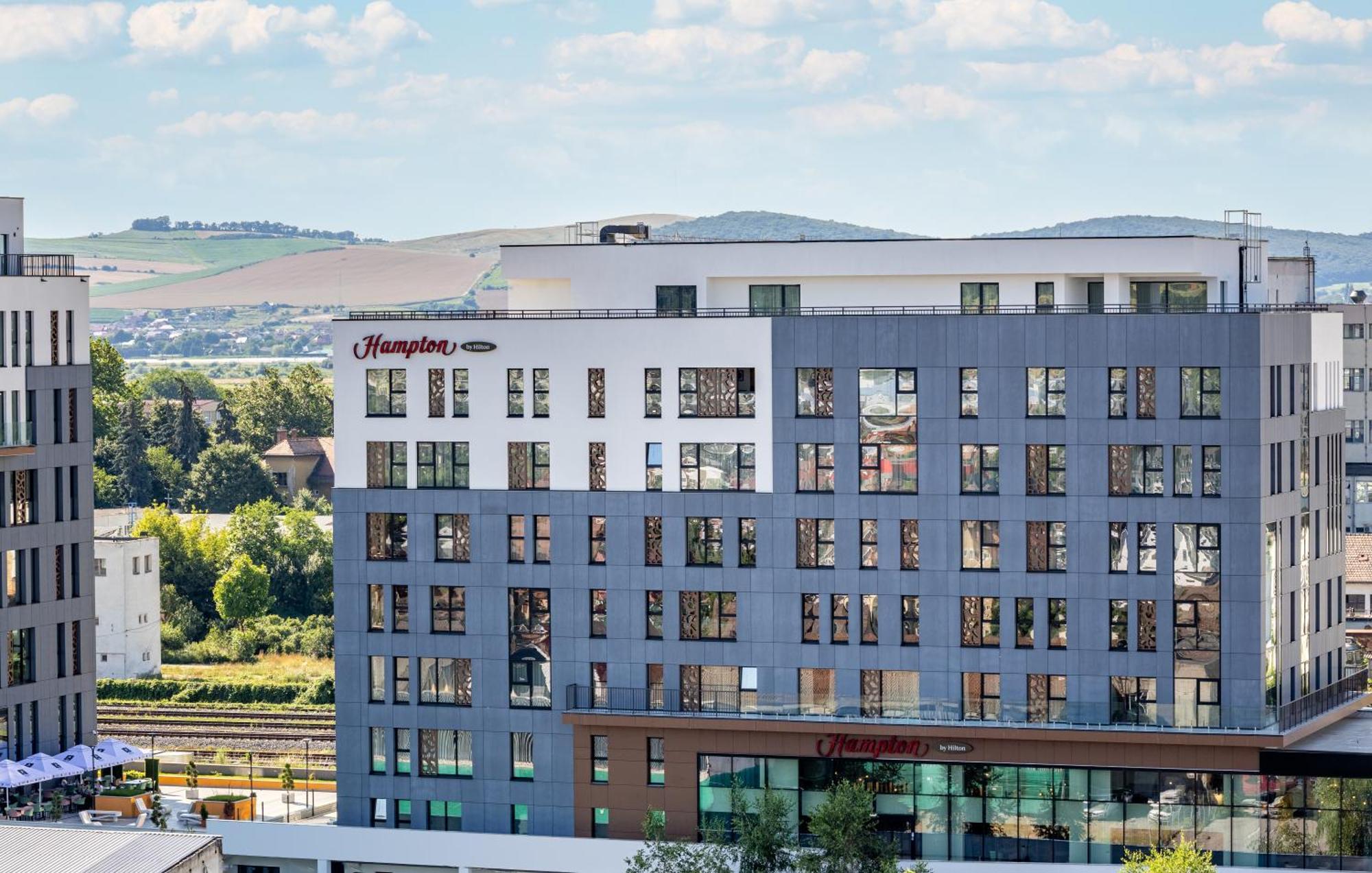 Hampton By Hilton Târgu-Mureş Buitenkant foto