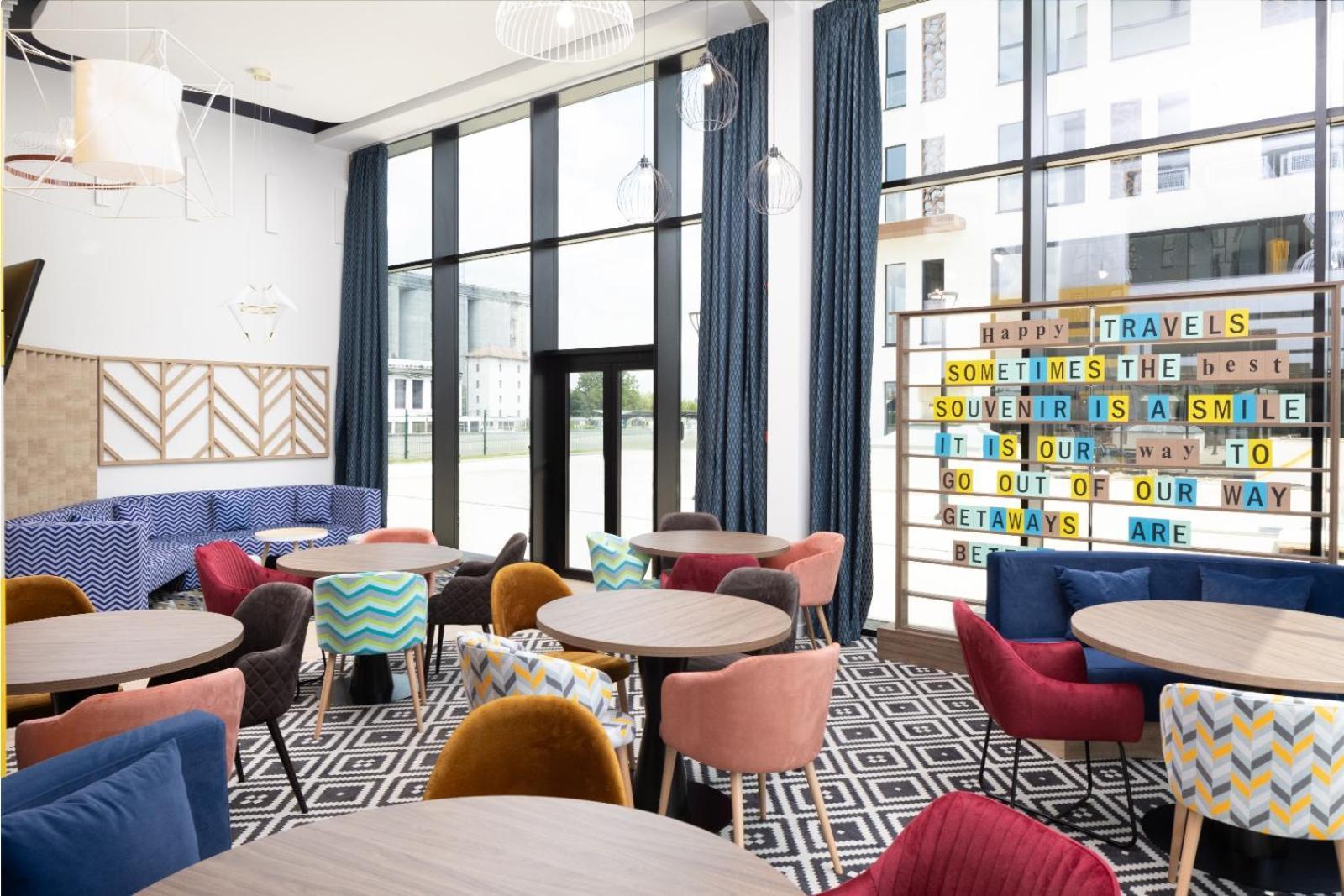 Hampton By Hilton Târgu-Mureş Buitenkant foto